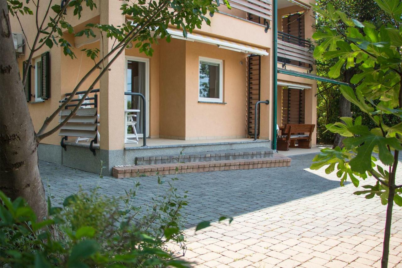 Lukovo Seafront Apartments Dış mekan fotoğraf